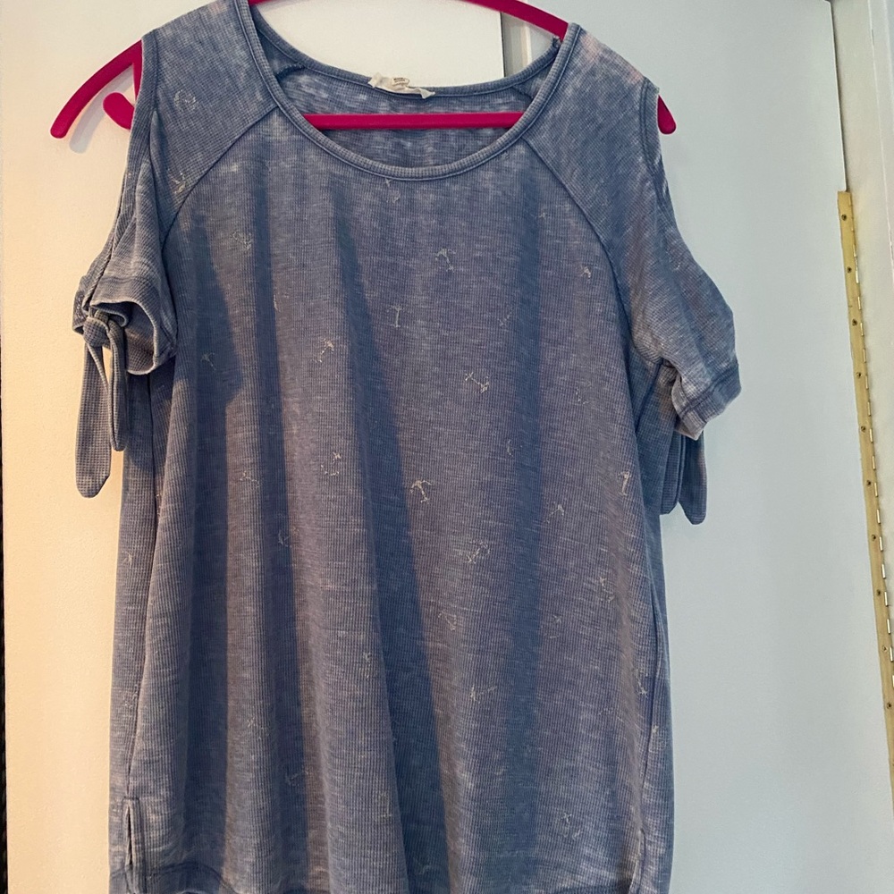 Cold Shoulder tee with Nautical Detail